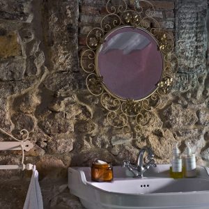 Lecetta_bad chris med spejl