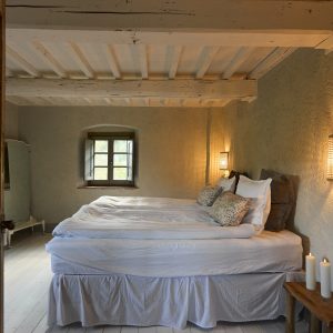 Lecetta_værelse pigerne fra bad